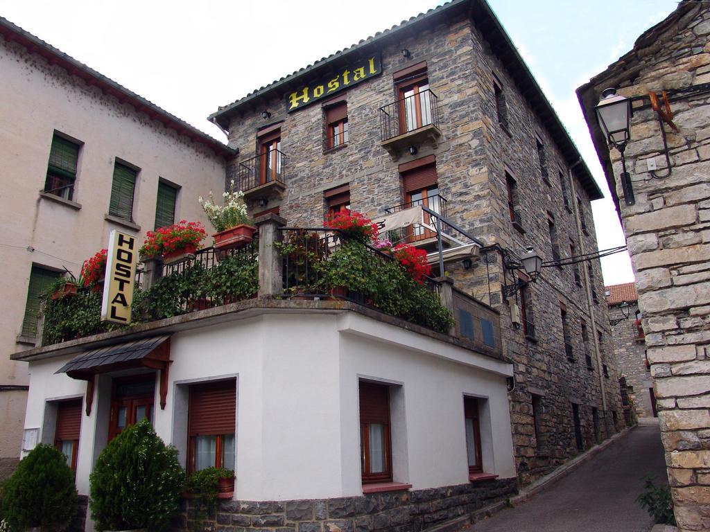 Hostal Pirineos Sarvisé Εξωτερικό φωτογραφία
